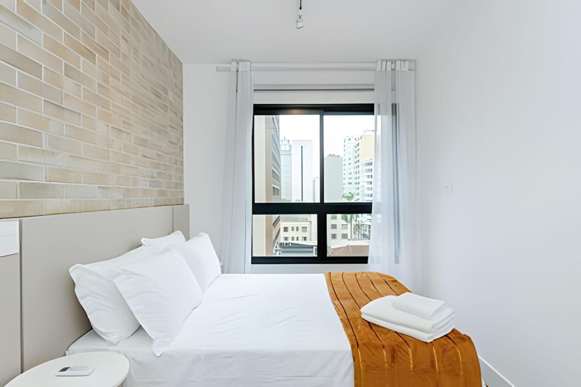 Easy Emiliano - Urooms Apartamento Curitiba